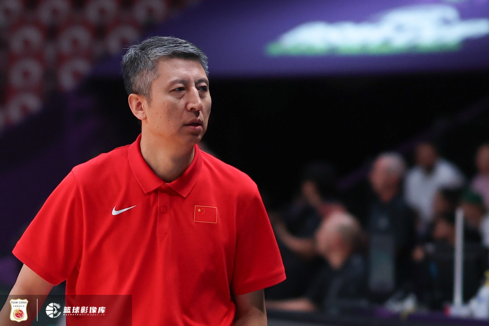 媒体人：比起球员留洋旅外 弄几个教练出去喝喝洋墨水才是真的