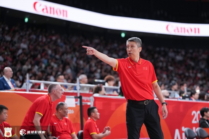 话题转变！词条“乔尔杰维奇 郭士强”冲上微博热搜榜第一位